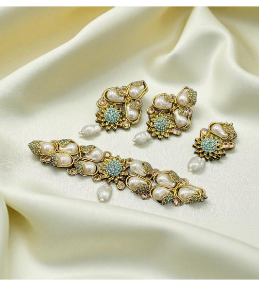 Elegant turkish set