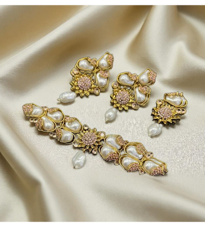 Elegant turkish set