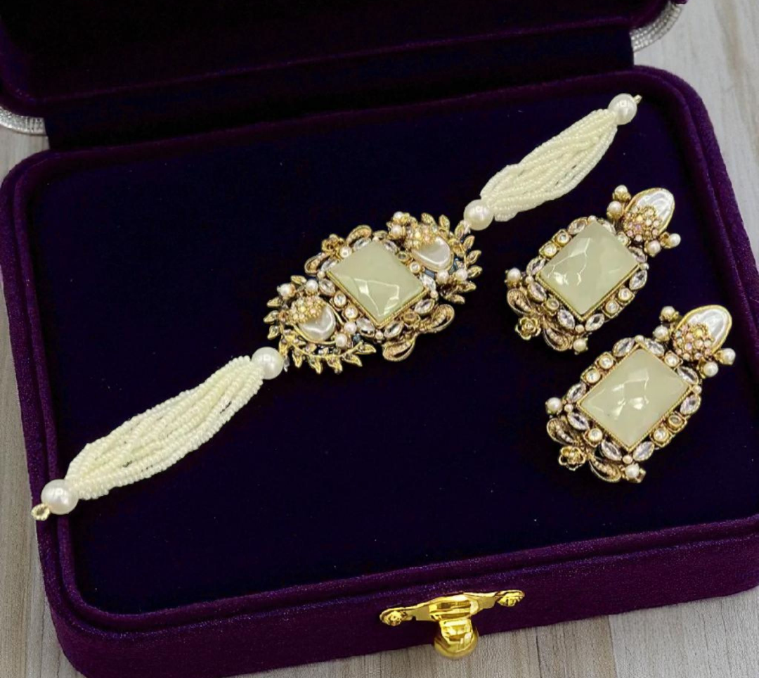 Turkish choker set