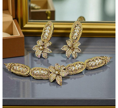 Elegant turkish set