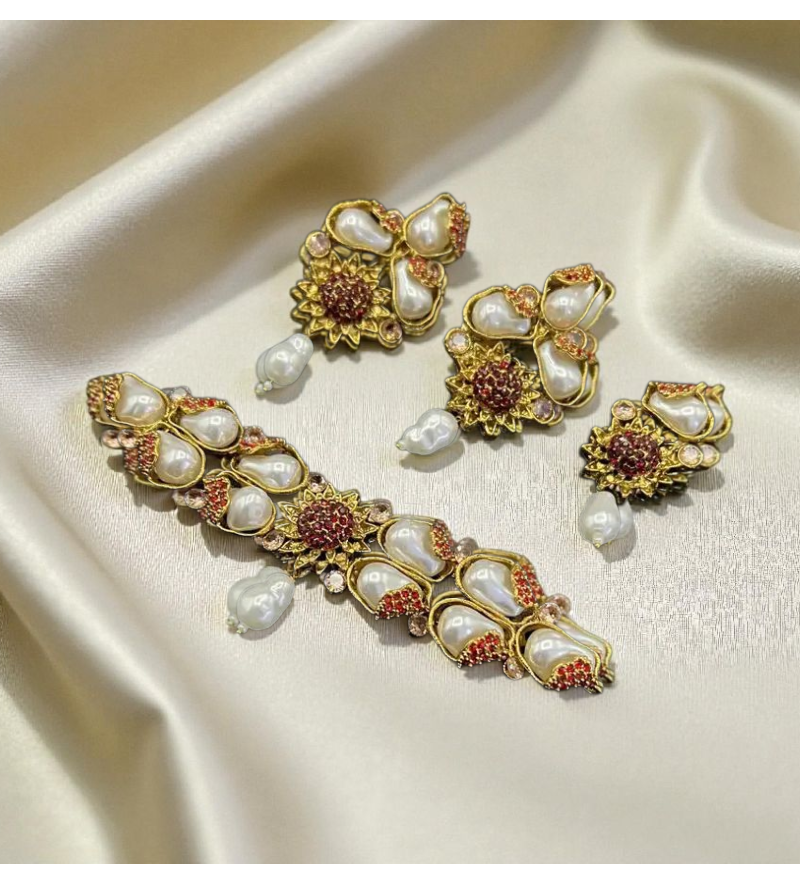 Elegant turkish set